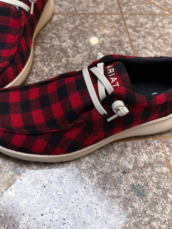 Ariat HIlo red buffalo flannel new in box 10.5 main image 4